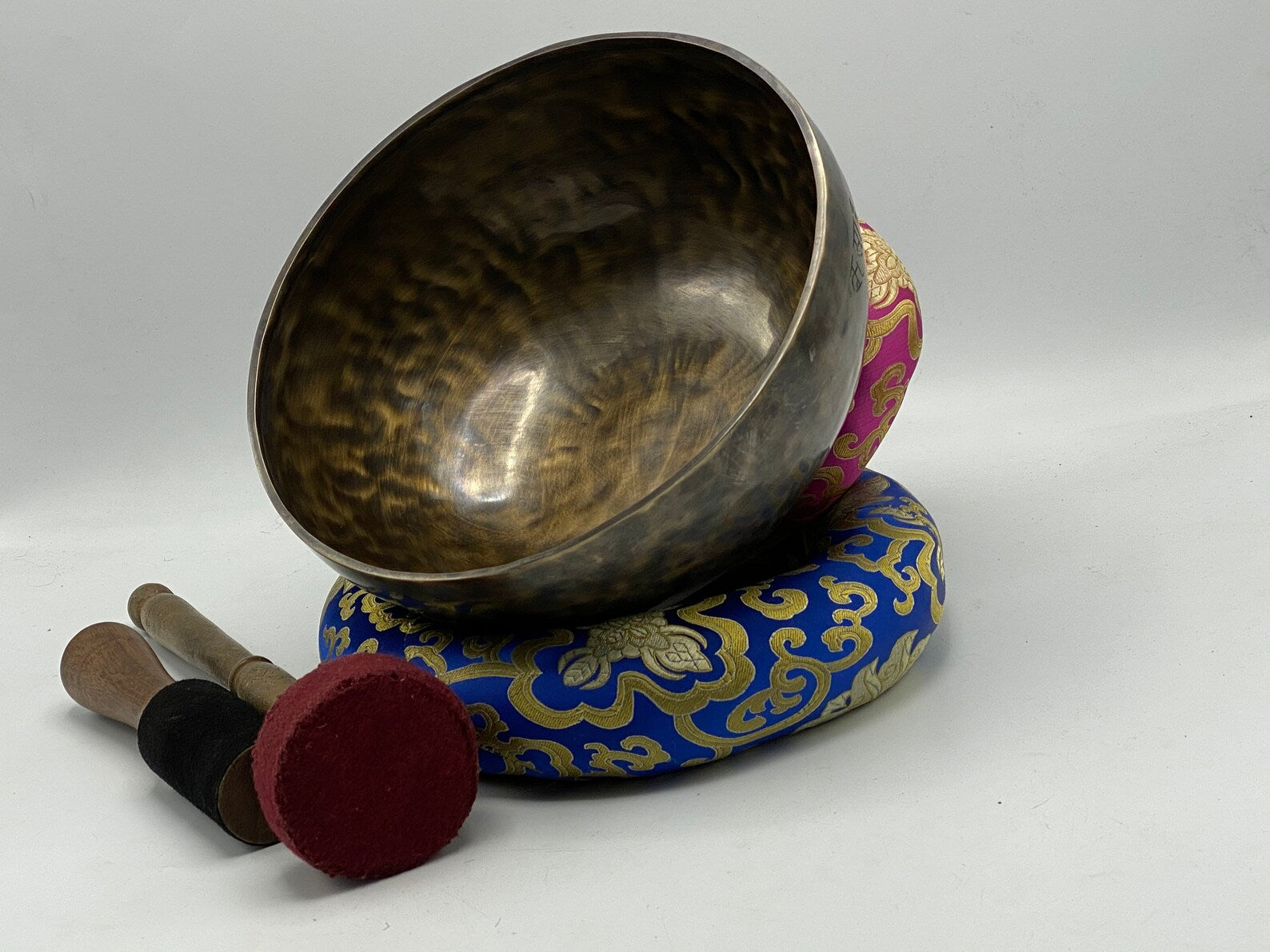 Full Moon 7 Metal Tibetan Singing Bowls