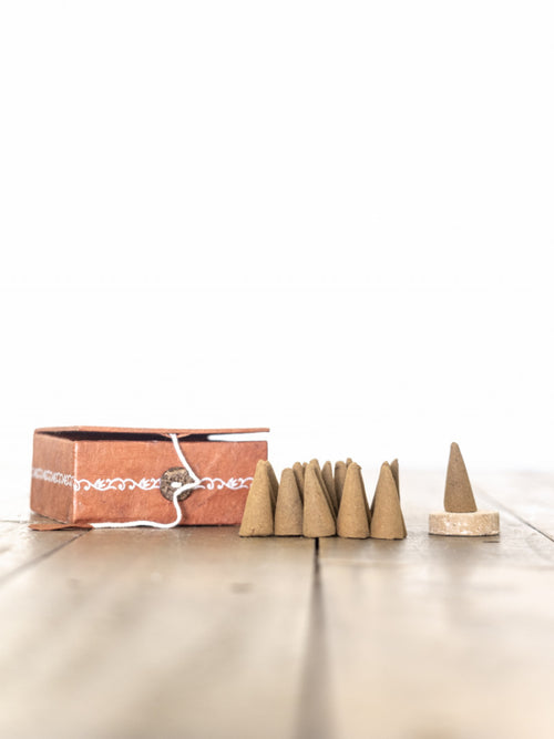 CEDARWOOD CONES INCENSE:-