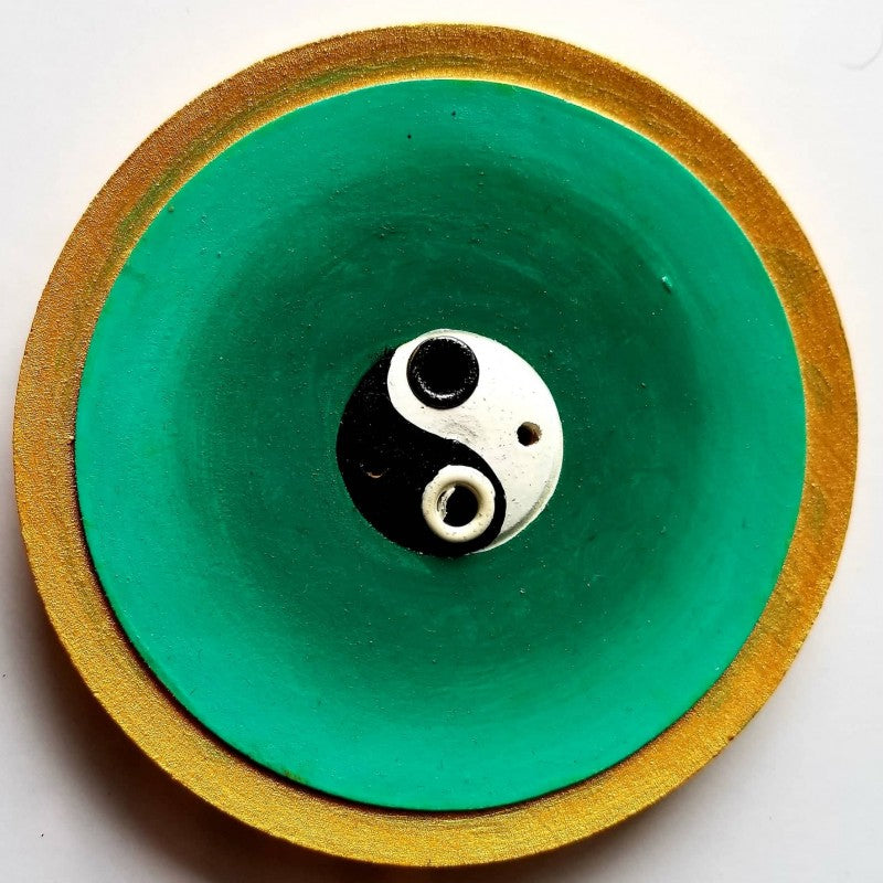 PEACE DESIGN ROUND WOODEN INCENSE BURNER (GREEN):-