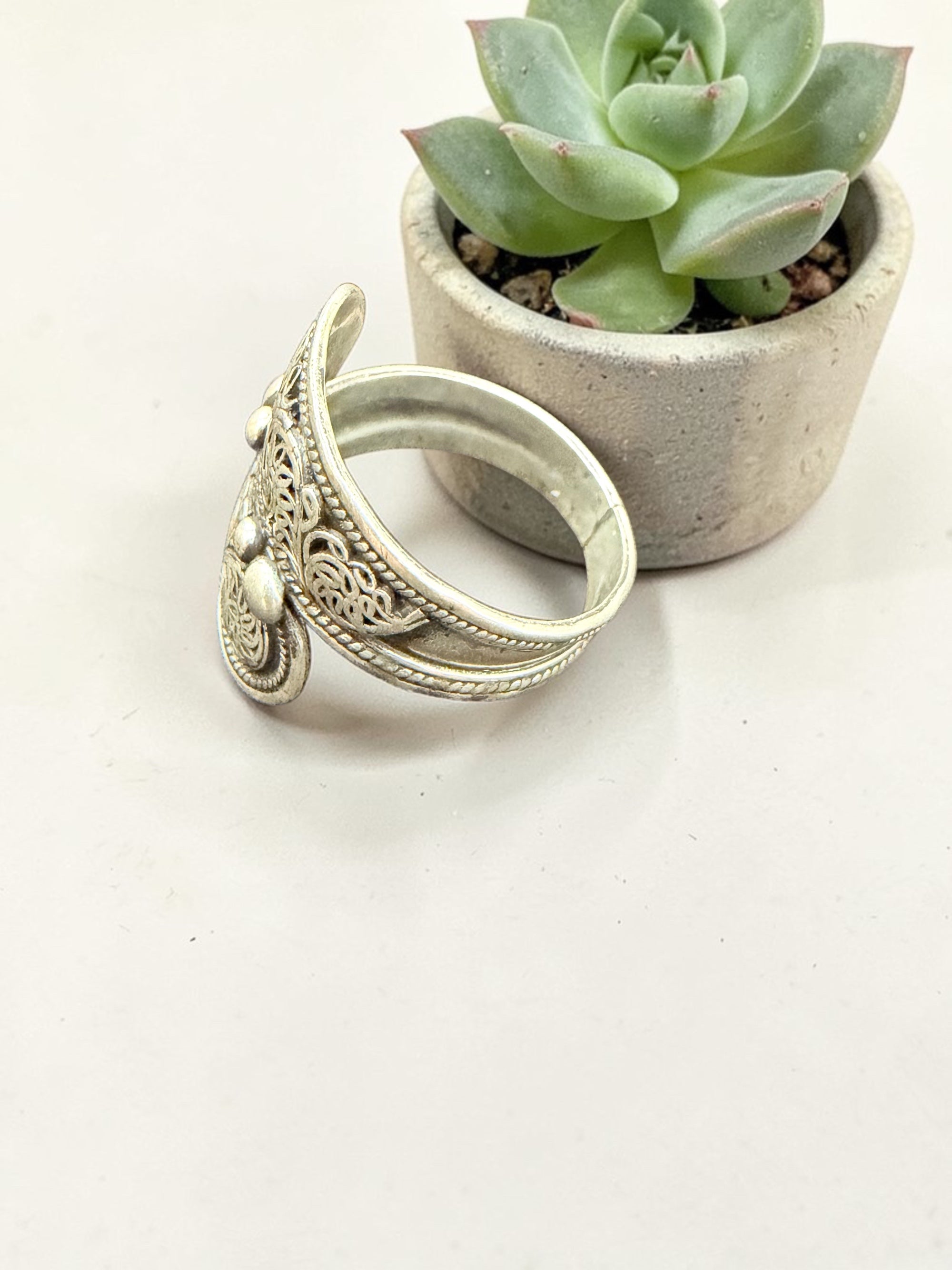 Flower Design Sterling Silver Ring