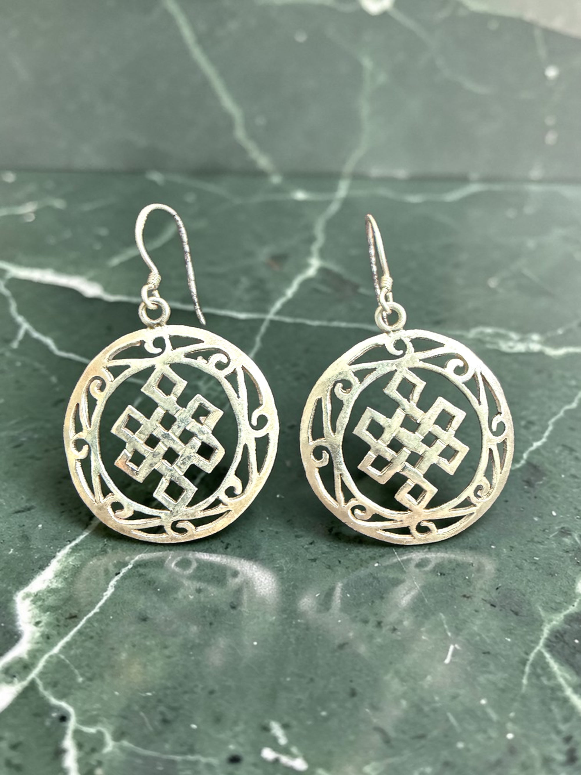 Endless Knot net Sterling Siver Earring