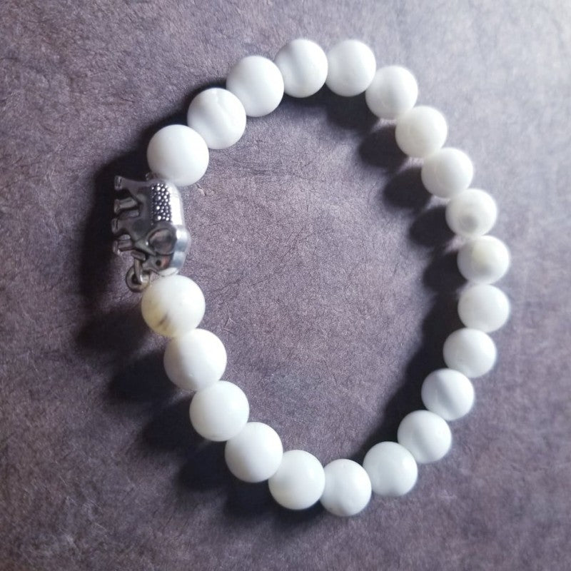 WHITE SHELL WITH ELEPHANT CHARM BRACELET