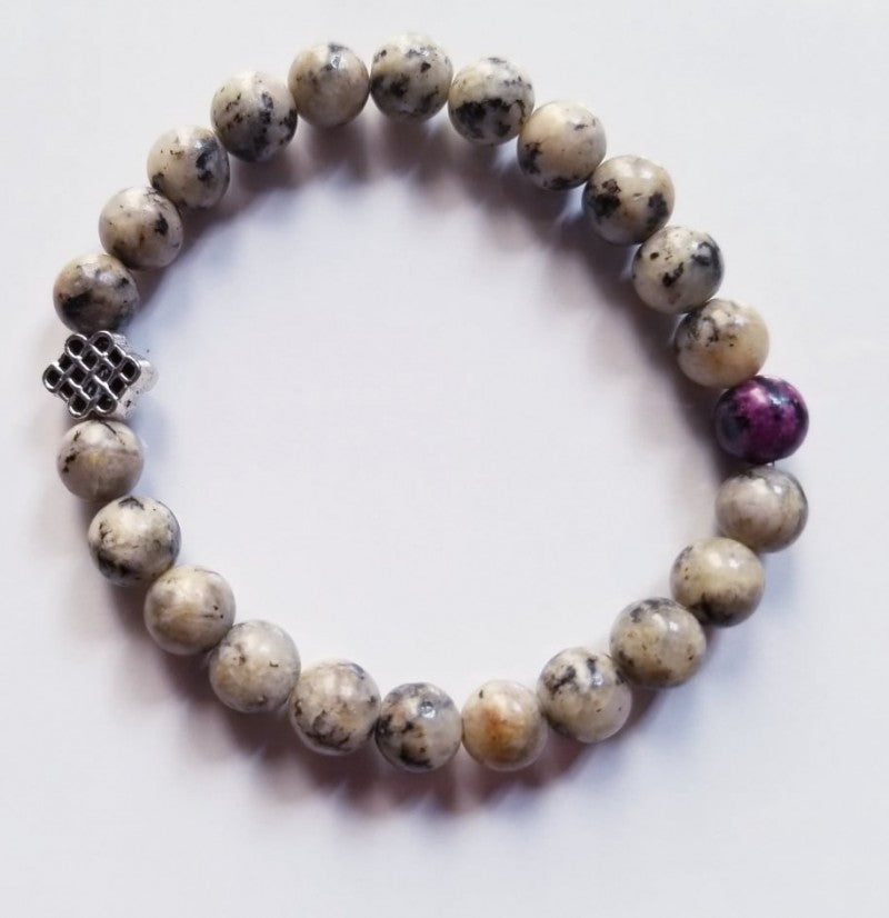 WHITE STONE WITH ETERNAL KNOT BRACELET